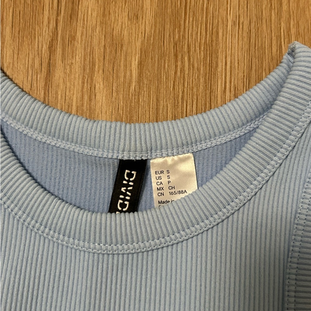 Divided Light Blue Ribbed Tank Top - Picture 3 of 3